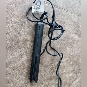 NWT Hair straightener and curling iron